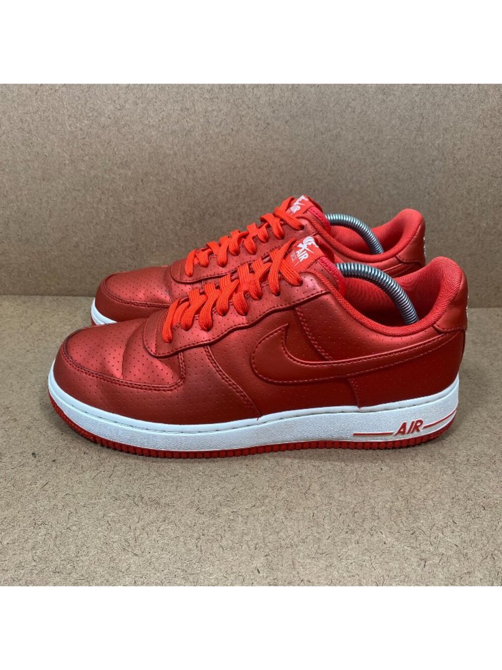 Nike Air Force 1 Low LV8 Action Red Metallic Sneakers Size 9.5 Mens Casual Shoes